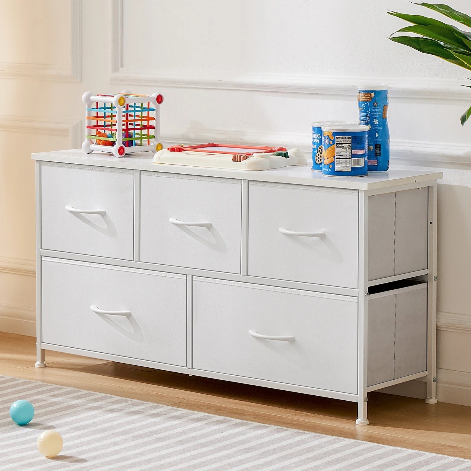 White Dresser - Snagrio